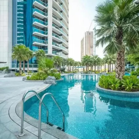 Spacious 1Br Apartment In Damac Paramount Towers Bb Dubai Esterno foto