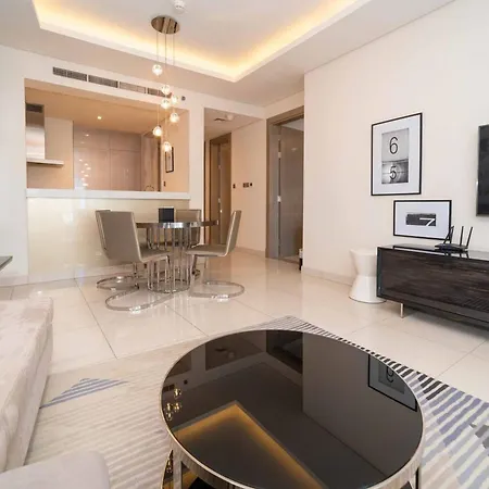 Spacious 1Br Apartment In Damac Paramount Towers Bb Dubai Esterno foto